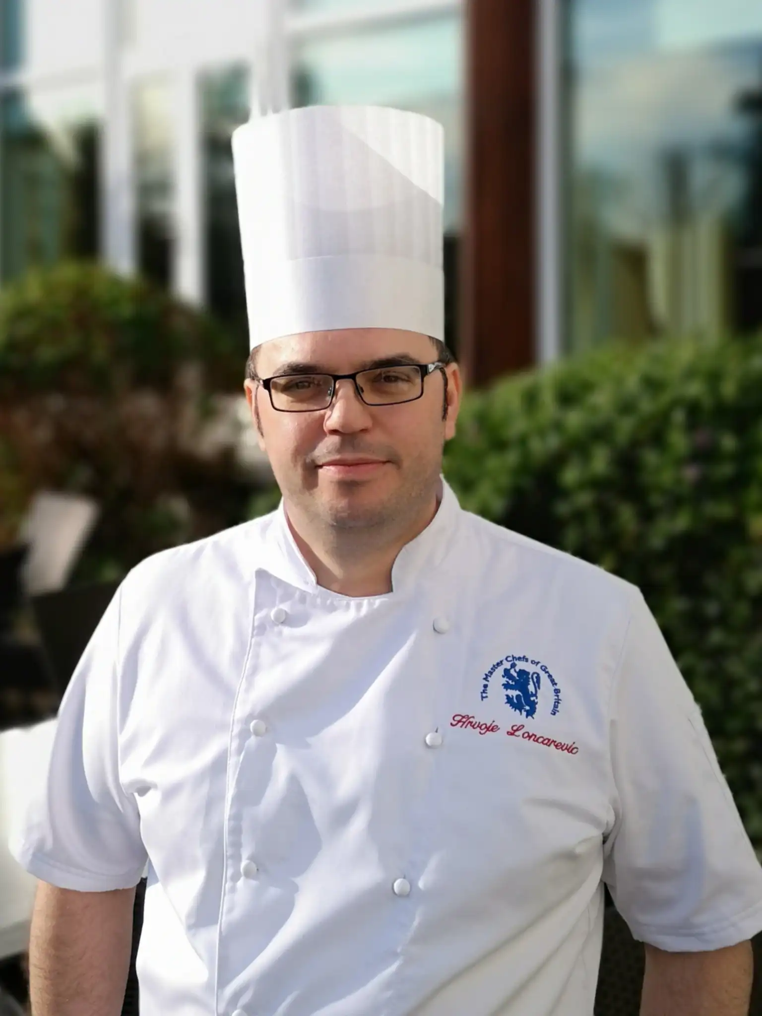 Mr Hrvoje Lončarević